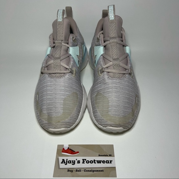 Nike Renew Athletic Women’s Running Gym Shoes Light Gray Blue AJ5909-300 Size: 9 - Picture 2 of 11